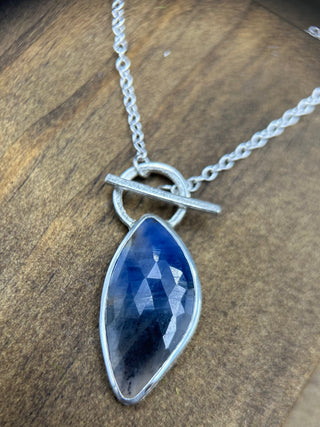 Rose Cut Sapphire Toggle Necklace