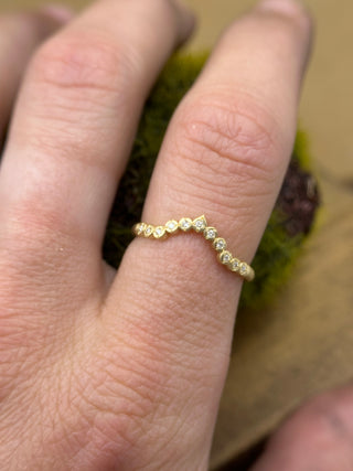 Pointed River Rocks Nesting Band