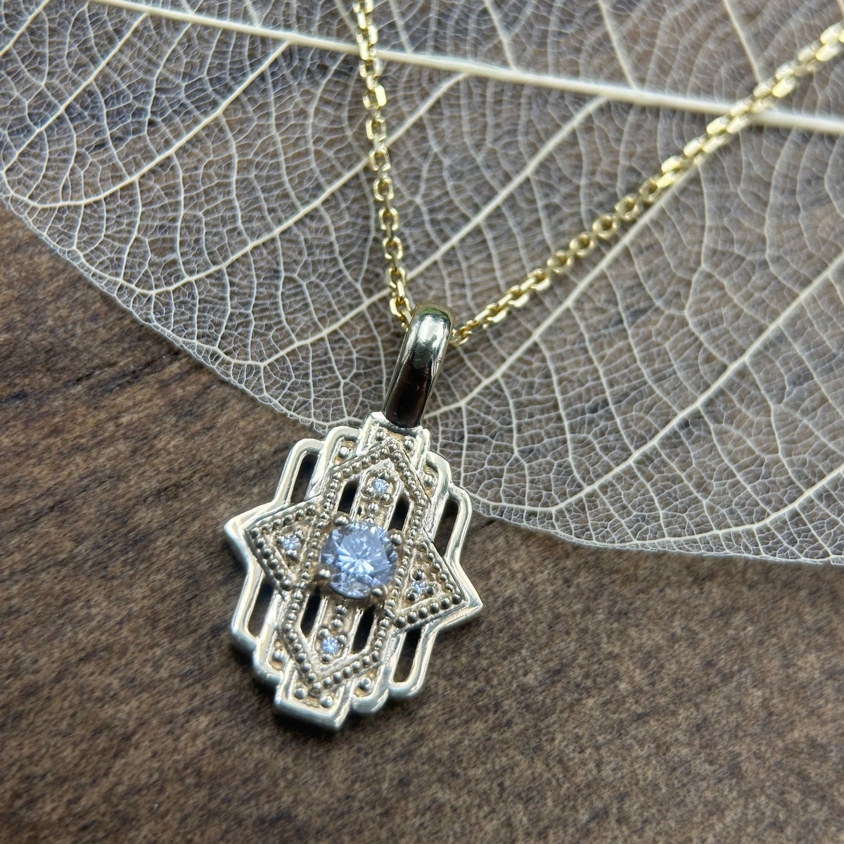 The Adelaide Pendant