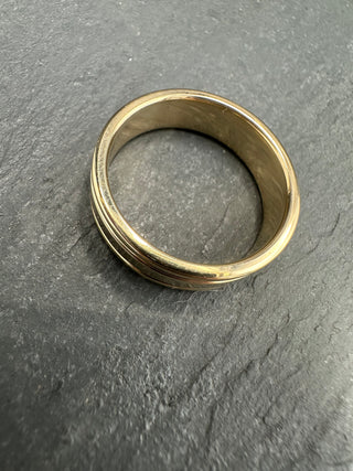 Grooved Edge Gold Band