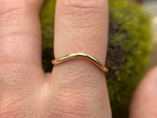 14k Contour Band