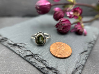 Green Tourmaline Edge Ring
