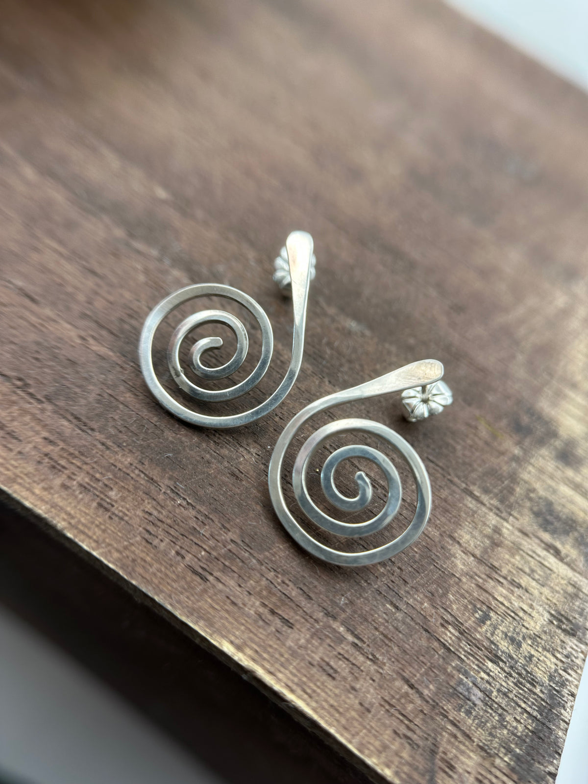 Spiral Studs