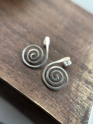 Spiral Studs