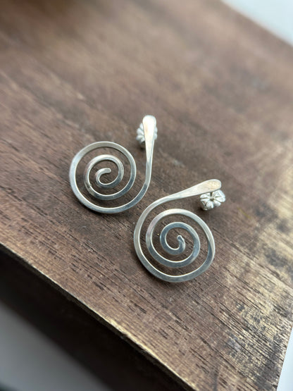 Spiral Studs