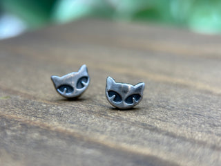 Cat Studs