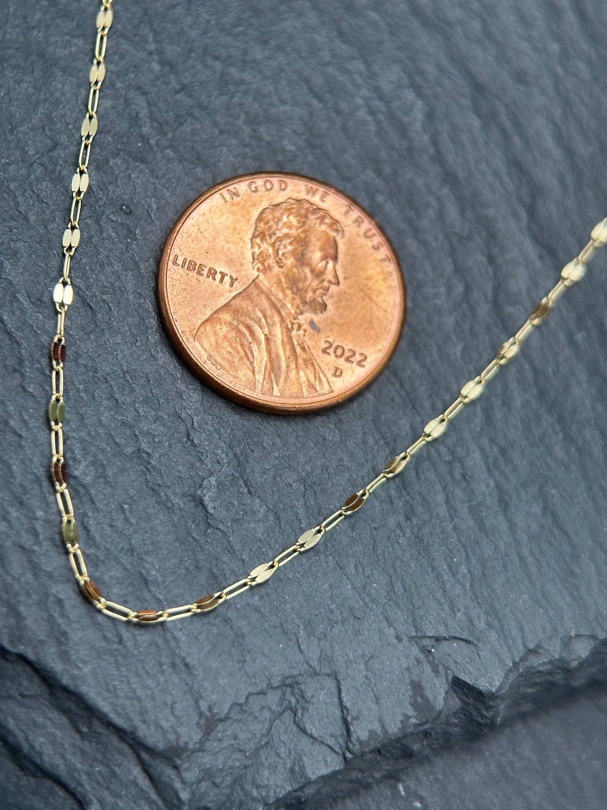 Gold Keyhole Chain