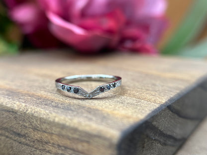 Diamond-clad V Band