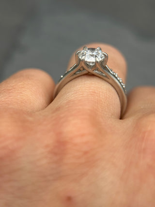 Covet Diamond Solitaire