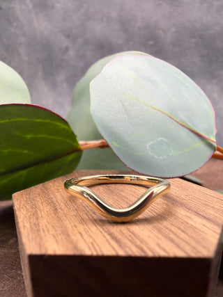 14k Contour Band