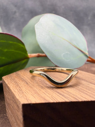 14k Contour Band