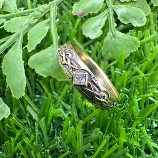 Elvish Deco Ring in Gold with Moissanite