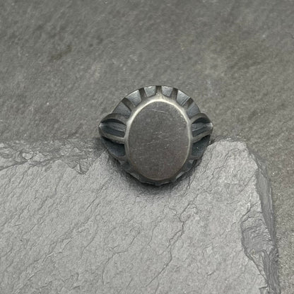 Pop Up Signet Ring