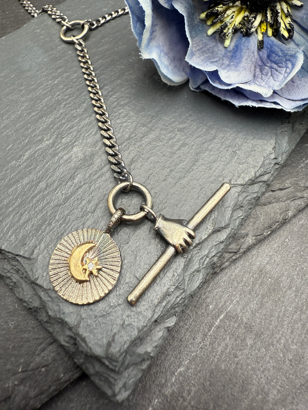 Toggle Charm Holder