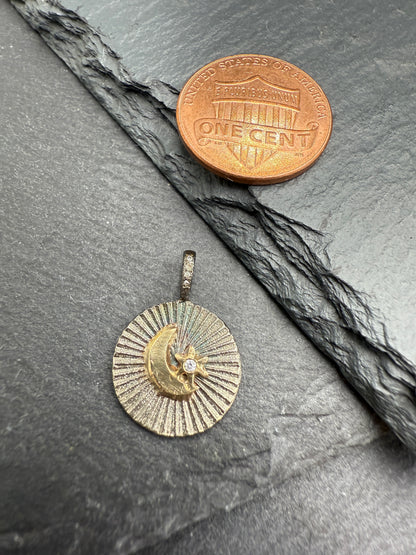 Crescent Star Round Aura Charm