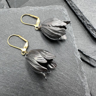 Noir Tulip Earrings