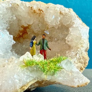 Quartz Crystal Diorama - 2 Figures: Colorful Couple