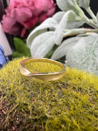 Dual Finish Twist Band