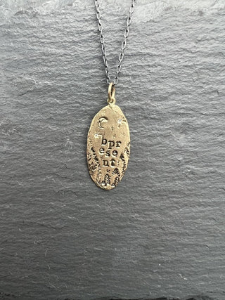 B Present Pendant