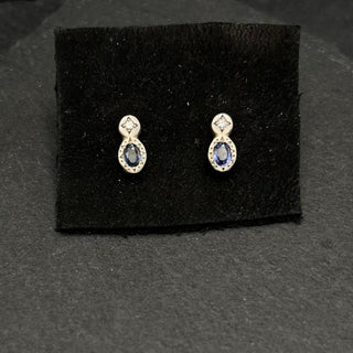 Oval & Round Studs with Sapphire
