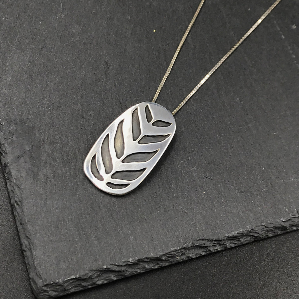 Stacked Leaf Overlay Pendant