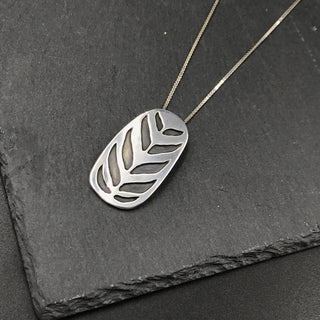 Stacked Leaf Overlay Pendant